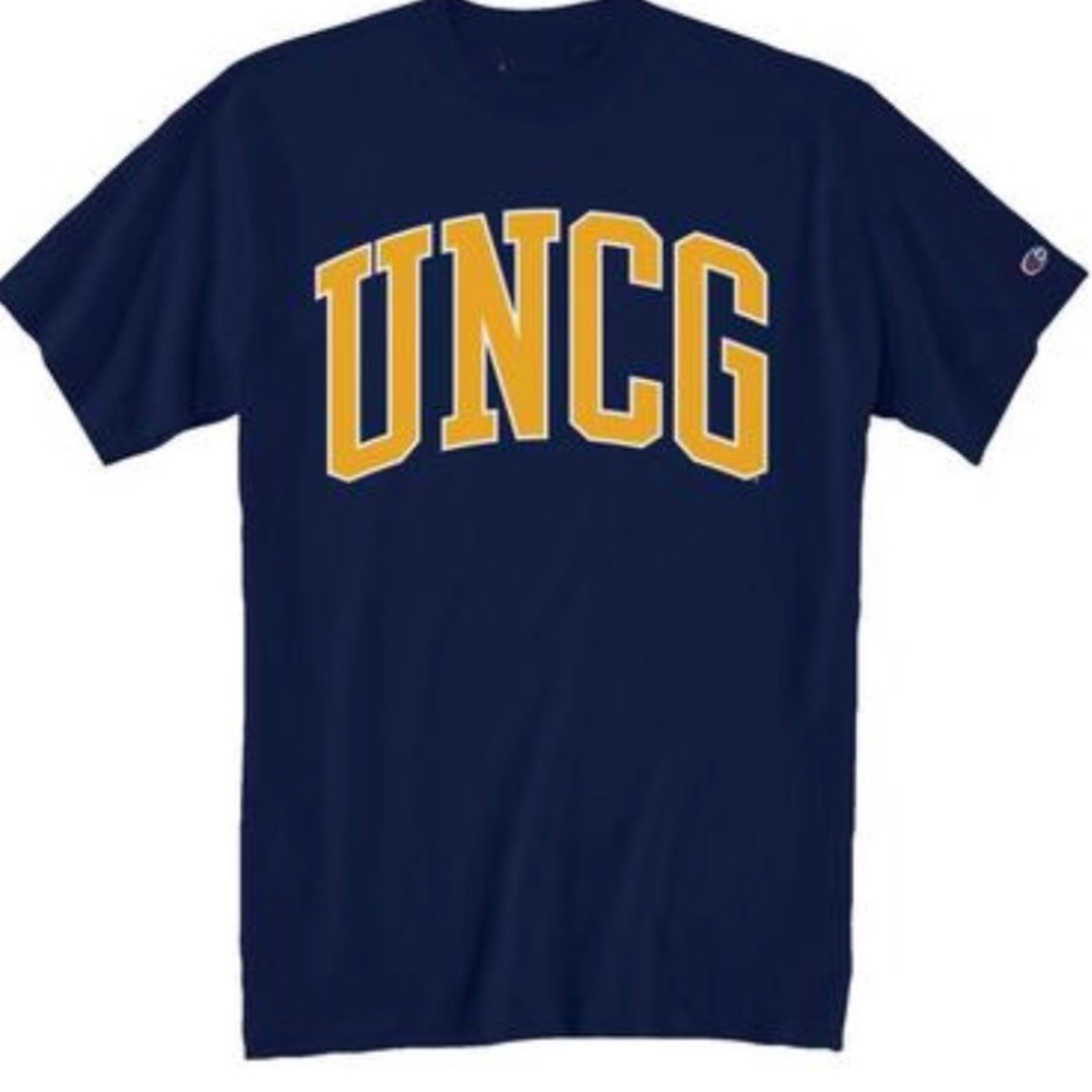 UNCG T-shirt Size Medium